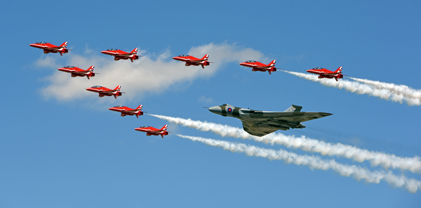 Avro Vulcan B.2 XH558 tribute edition on the Airfix and Corgi Aerodrome blog