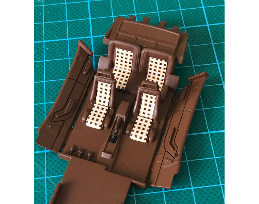 VA10818 Vanguards Ford Capri Mk.3 3.0S in Tibetan Gold on Corgi Diecast Diaries Blog