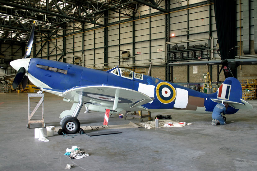 Merlins over Malta 15th Anniversary review Spitfire and Hurricane on the Airfix and Corgi Aerodrome blog