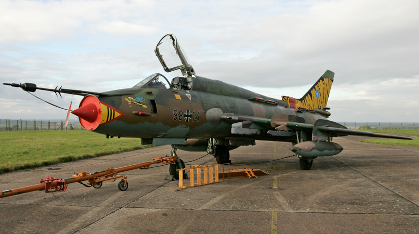 Exclusive Hawker Hunter Aviation open day 2005 Sukhoi Su22 review on Airfix and Corgi Aerodrome