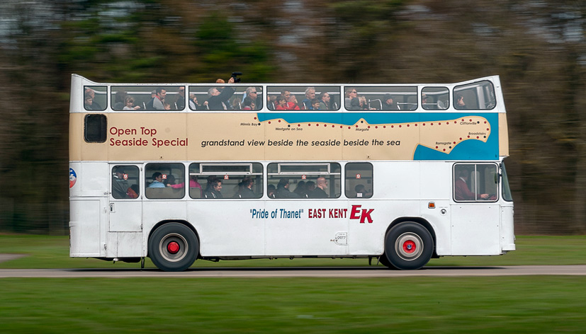 Corgi Vanguards 70th Anniversary of the Morris Minor in 2018