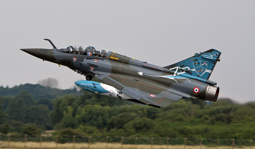 French Air Force Couteau Delta Mirage 2000D RIAT 2018 tribute to RAF 100 on Airfix and Corgi Aerodrome