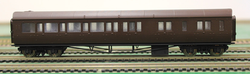 R4681-Collet-Coach-D95-Right-Hand-Corridor-SIDE-1