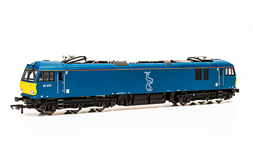Hornby Engine Shed R3740 Decoration Sample