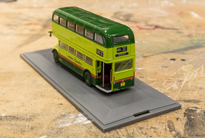 OM46313A Original Omnibus AEC Type RM London & Country Two-Tone green 406 Epsom