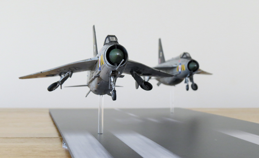 Spectacular RAF Tengah 74 Squadron Lightning scramble diorama build on the Airfix Workbench blog