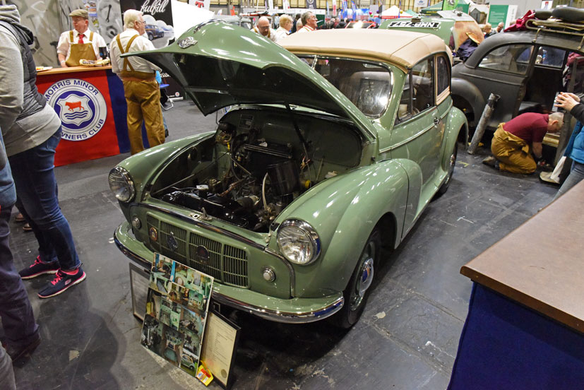 Corgi Vanguards 70th Anniversary of the Morris Minor in 2018