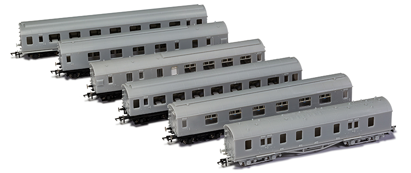 LMS 'Coronation Scot' Coaches | Hornby Model Railways