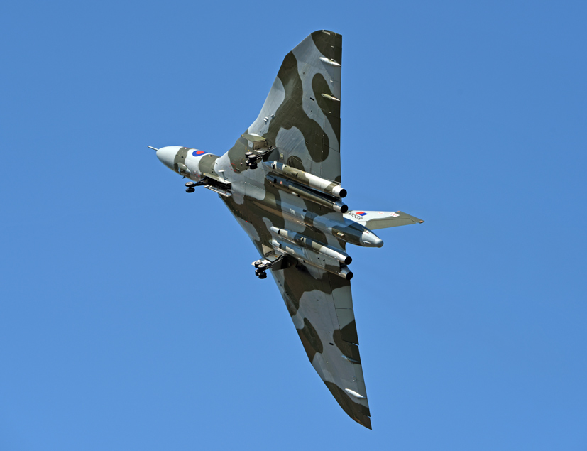Avro Vulcan B.2 XH558 tribute edition on the Airfix and Corgi Aerodrome blog