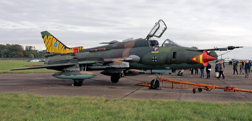 Exclusive Hawker Hunter Aviation open day 2005 Sukhoi Su22 review on Airfix and Corgi Aerodrome