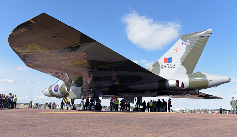 Avro Vulcan B.2 XH558 tribute edition on the Airfix and Corgi Aerodrome blog