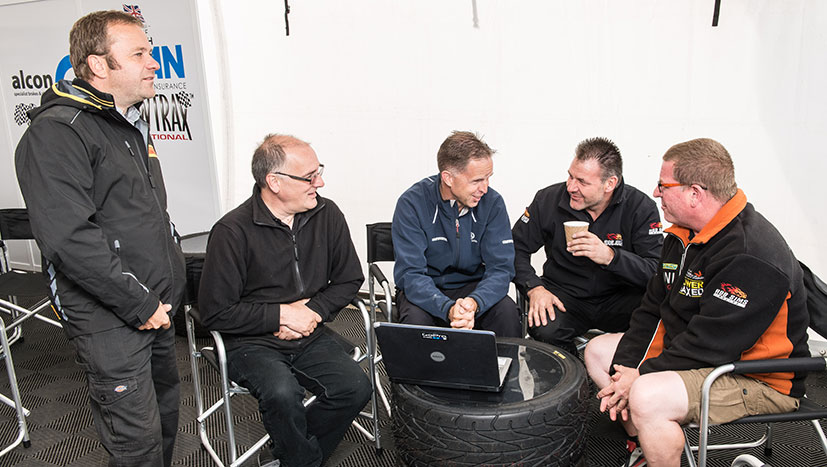 Team-Scalextric-Team-Meeting-827px