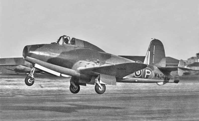 Image_2_Gloster_E2839_Prototype_takes_flight_at-Cranwell