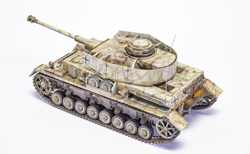 Latest Airfix large scale German Panzer IV Ausf H A1351 on the Airfix Workbench blog