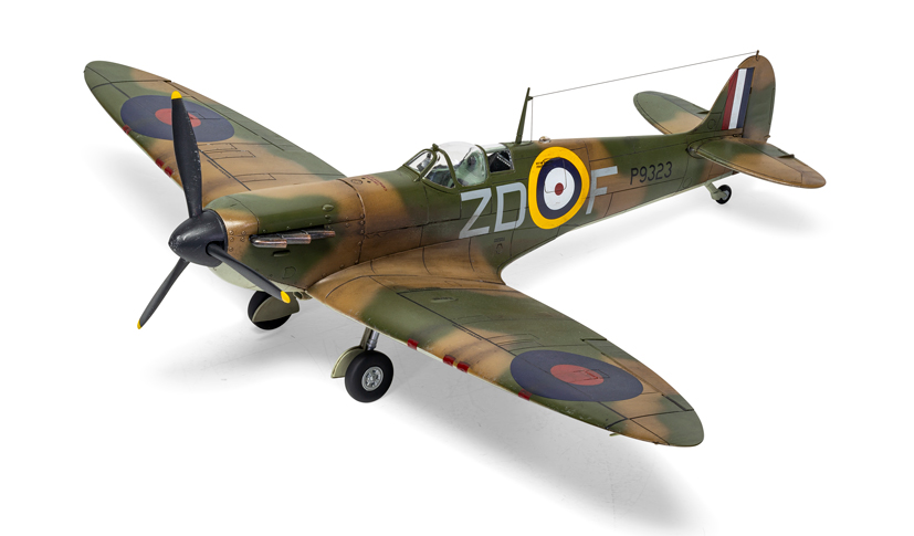 Airfix Battle of Britain 80th Anniversary Supermarine Spitfire Mk1 A05126A model kit on the Airfix Workbench blog