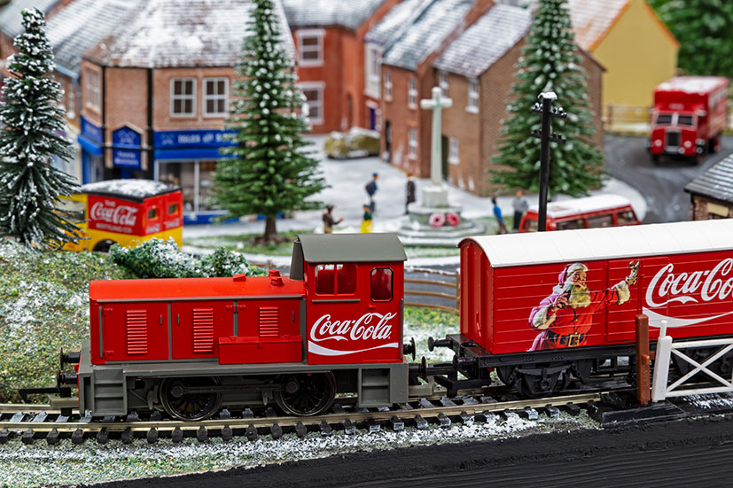 Hornby Engine Shed Coca Cola Train Set Decoration Sample