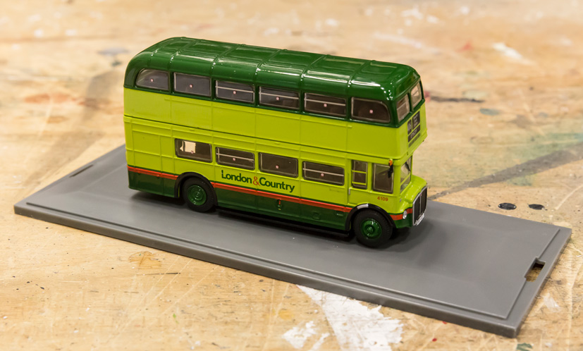 OM46313A Original Omnibus AEC Type RM London & Country Two-Tone green 406 Epsom