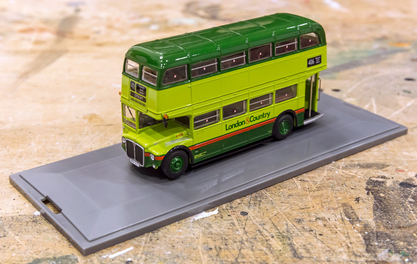 OM46313A Original Omnibus AEC Type RM London & Country Two-Tone green 406 Epsom