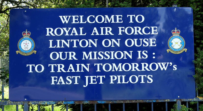RAF Linton on Ouse Tucano T1 retirement base visit on the Airfix and Corgi Aerodrome blog