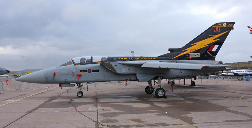 Classic British jet aviation heritage takes centre stage at Bruntingthorpe on the Airfix and Corgi Aerodrome blog