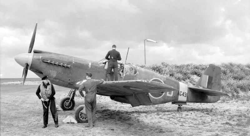 Royal Air Force Mustang 1 on the Airfix Workbench blog