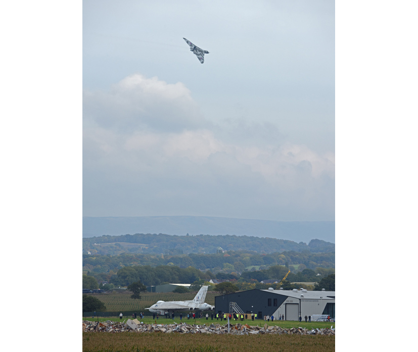 Avro Vulcan B.2 XH558 tribute edition on the Airfix and Corgi Aerodrome blog