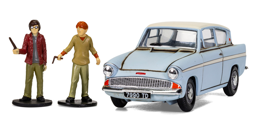 Corgi Harry Potter flying Ford Anglia collectable model CC99725