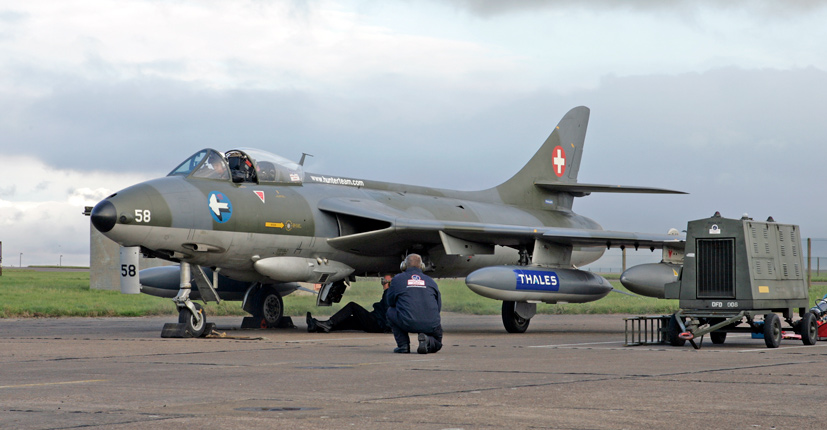 Exclusive Hawker Hunter Aviation open day 2005 review on Airfix and Corgi Aerodrome