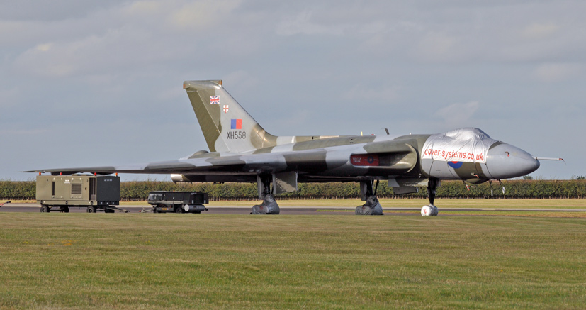 Avro Vulcan B.2 XH558 tribute edition on the Airfix and Corgi Aerodrome blog