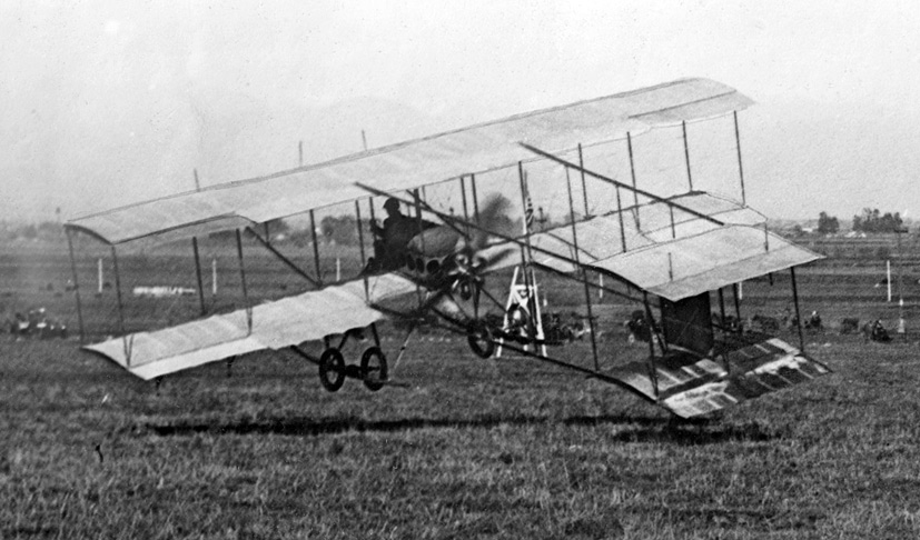 The history of Blackpool Squires Gate is covered in Airfix and Corgi Aerodrome