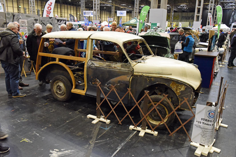 Corgi Vanguards 70th Anniversary of the Morris Minor in 2018