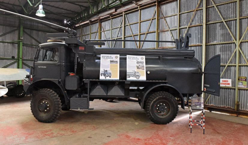 Spitfire Display Team Bedford QL Fuel Bowser on Airfix and Corgi Aerodrome