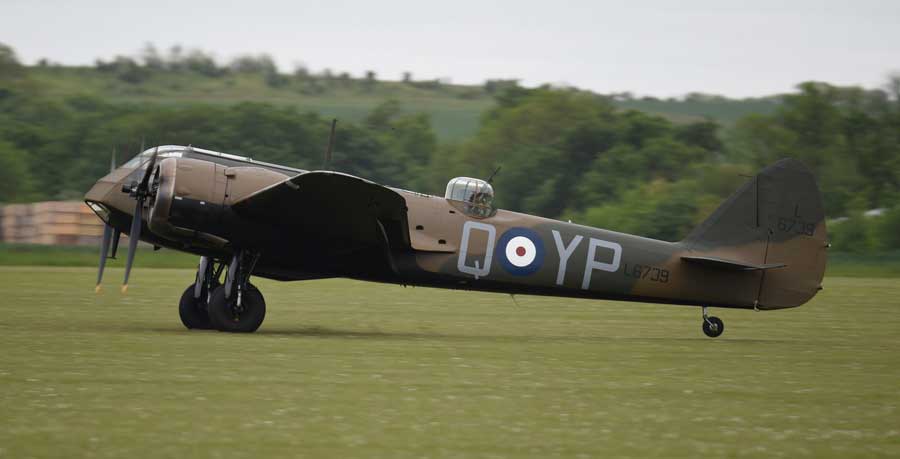Image_E_A-beautiful_shot_of_an_extremely_historic_aeroplane_web