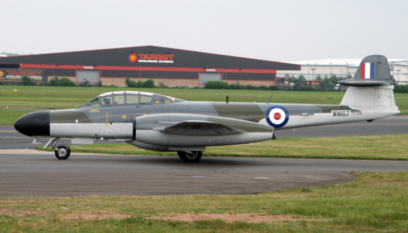 Exclusive Hawker Hunter Aviation open day 2005 review on Airfix and Corgi Aerodrome