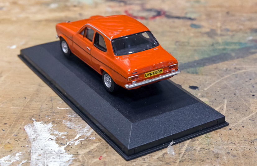 VA09523 Corgi Vanguards Ford Escort Mk.1 Mexico in Sebring Red