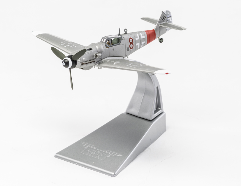 AA27107 Corgi Messerschmitt Bf 109G-6 &lsquo;Red 8&rsquo; Kurt Gabler Mosquito Hunter