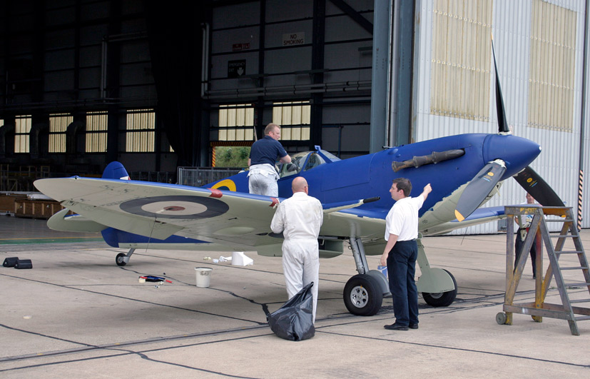 Merlins over Malta 15th Anniversary review Spitfire and Hurricane on the Airfix and Corgi Aerodrome blog