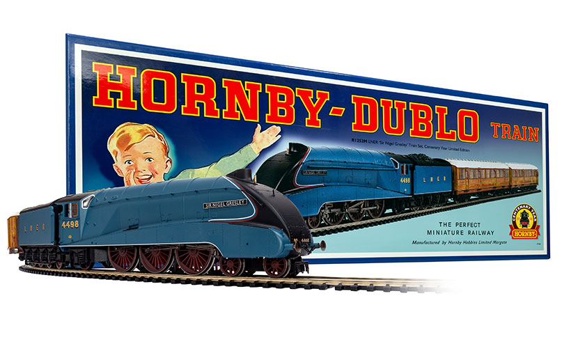 LNER Sir Nigel Gresley Train Set | Hornby Model Railways
