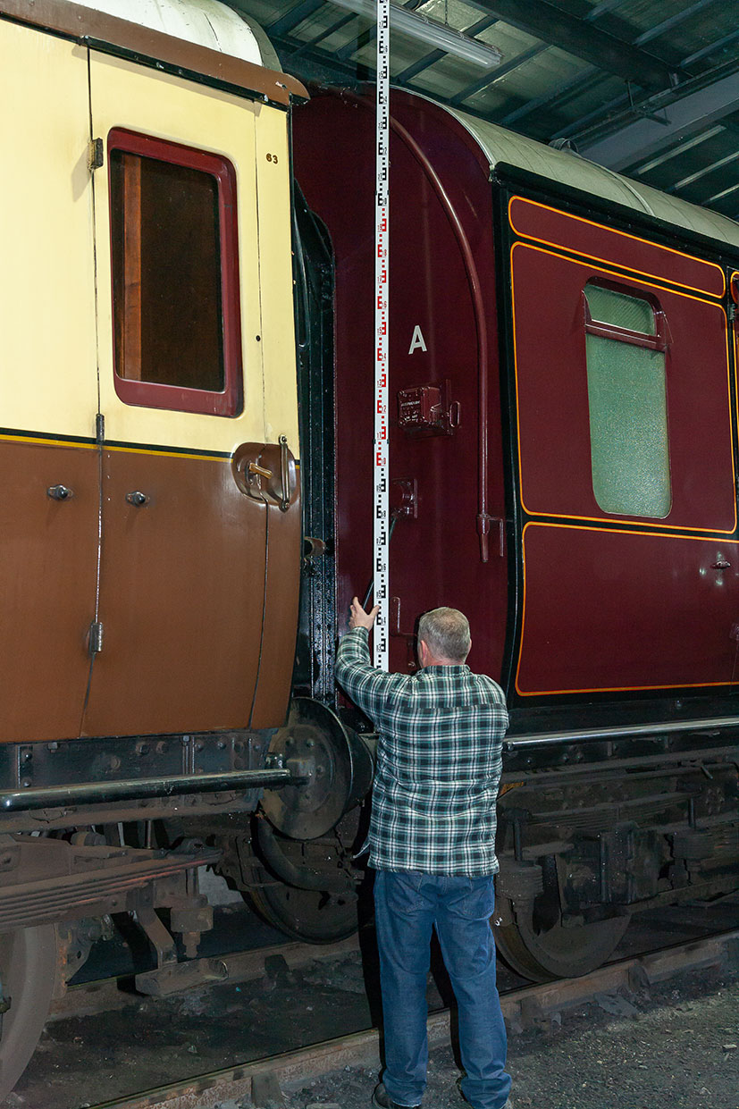 LMS Coronation Scot | Hornby Model Railways