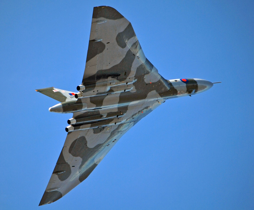 Airfix Avro Vulcan B2 XH558 readers pictures Special edition on the Airfix and Corgi Aerodrome blog
