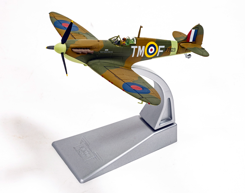 AA39213 Supermarine Spitfire Belfast Telegraph RAF Centenary Collection on Corgi Diecast Diaries Blog
