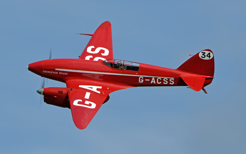 de Havilland DH88 Comet MacRobertson Air Race on Airfix and Corgi Aerodrome