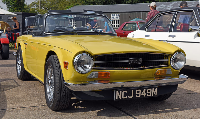 AA36013 British Aerospace Hawk T1 RAF Centenary Collection on Corgi Diecast Diaries Blog