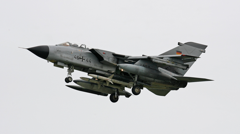 Classic British jet aviation heritage takes centre stage at Bruntingthorpe on the Airfix and Corgi Aerodrome blog