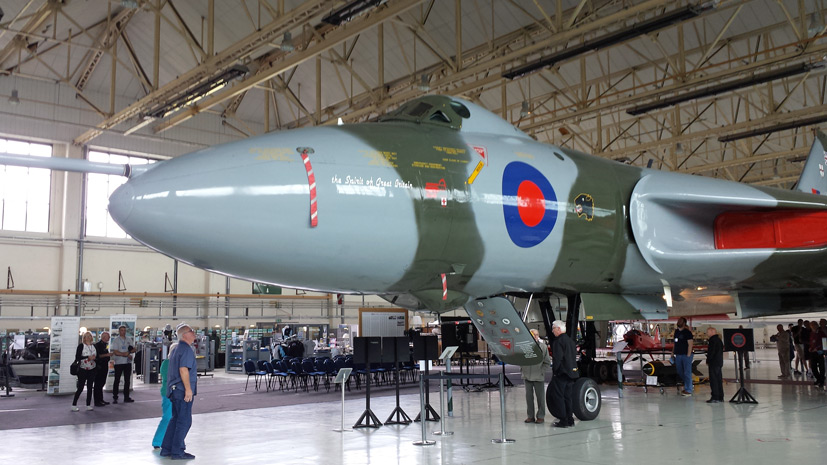 Airfix Avro Vulcan B2 XH558 readers pictures Special edition on the Airfix and Corgi Aerodrome blog