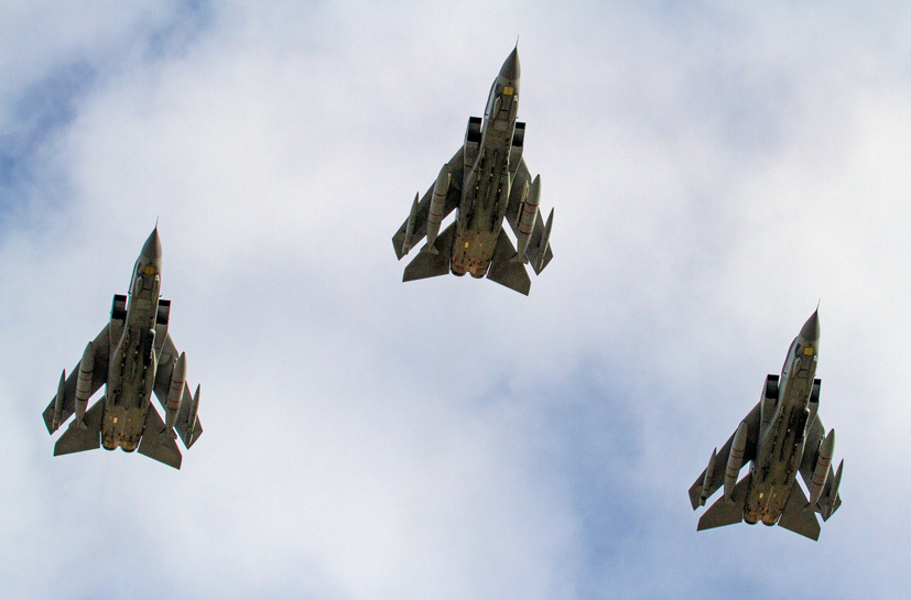 Exclusive Hawker Hunter Aviation open day 2005 review on Airfix and Corgi Aerodrome